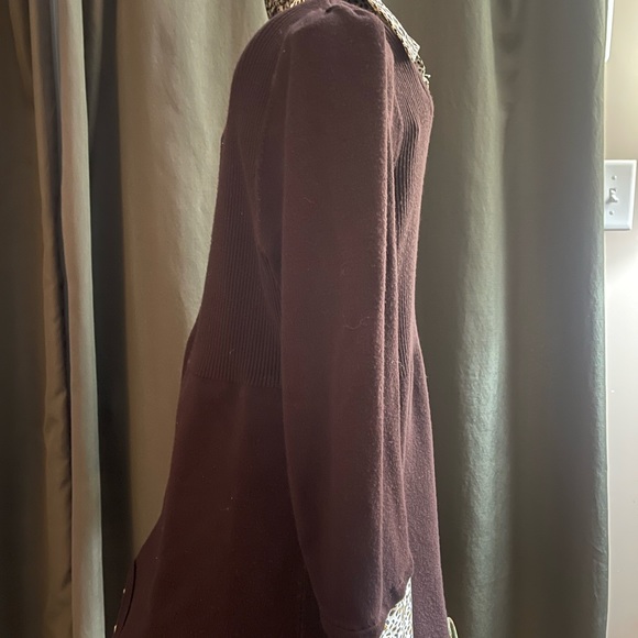 Lightweight brown sweater w/mock collar and cuffs in brown/tan/black pattern. - Picture 4 of 6